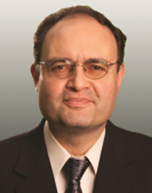 Dr. Fernando Alvarado