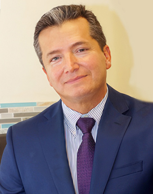 Nicolás Fernández, MD - Anesthesiologist & Antiaging Medicine